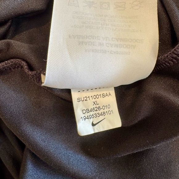 Nike Women’s Dri-FIT Training Tank Top with T-Back Logo Detail Size: XL - Picture 5 of 6